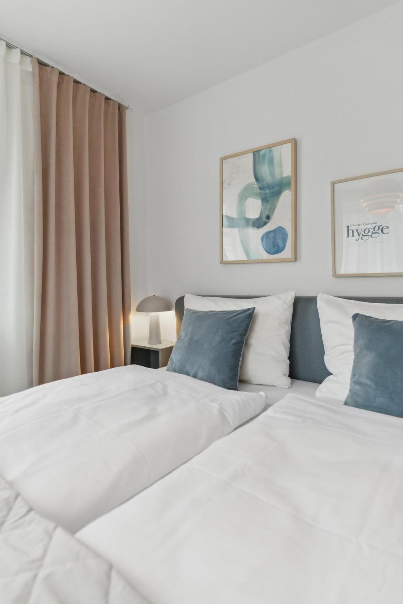 Deluxe Apartment In Bielefeld City Mit Parkplatz Und Balkon Екстер'єр фото
