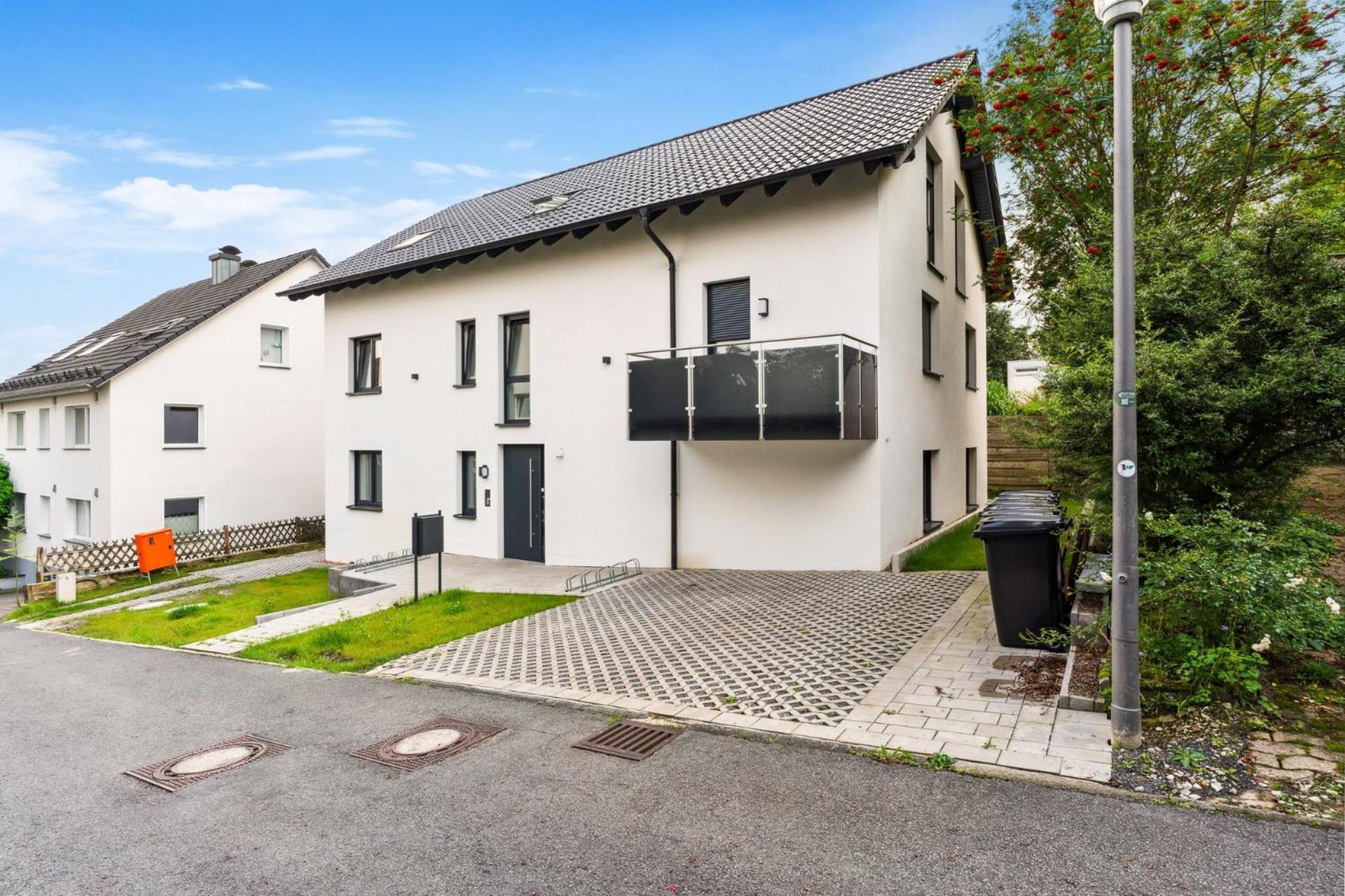 Deluxe Apartment In Bielefeld City Mit Parkplatz Und Balkon Екстер'єр фото