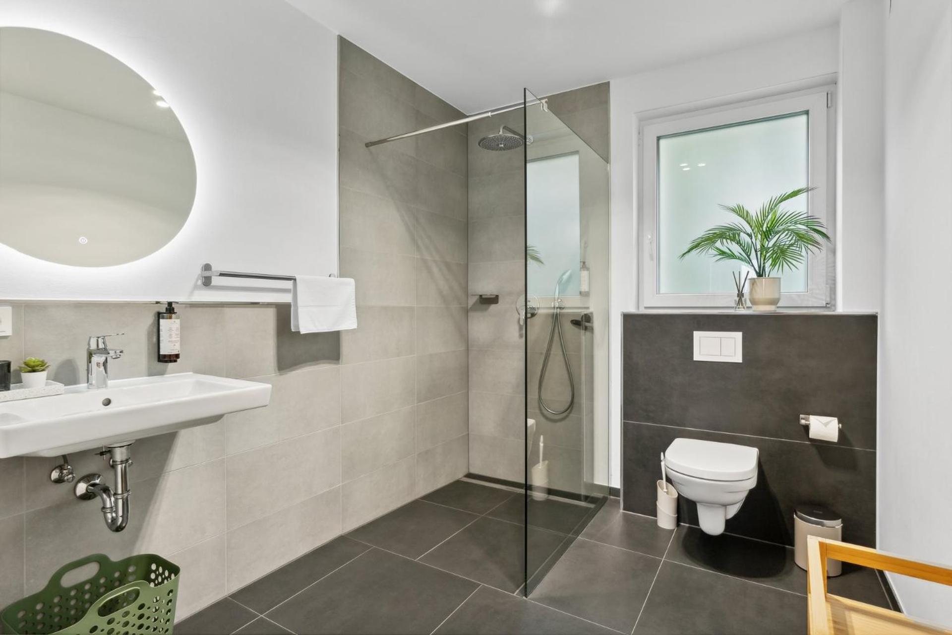 Deluxe Apartment In Bielefeld City Mit Parkplatz Und Balkon Екстер'єр фото
