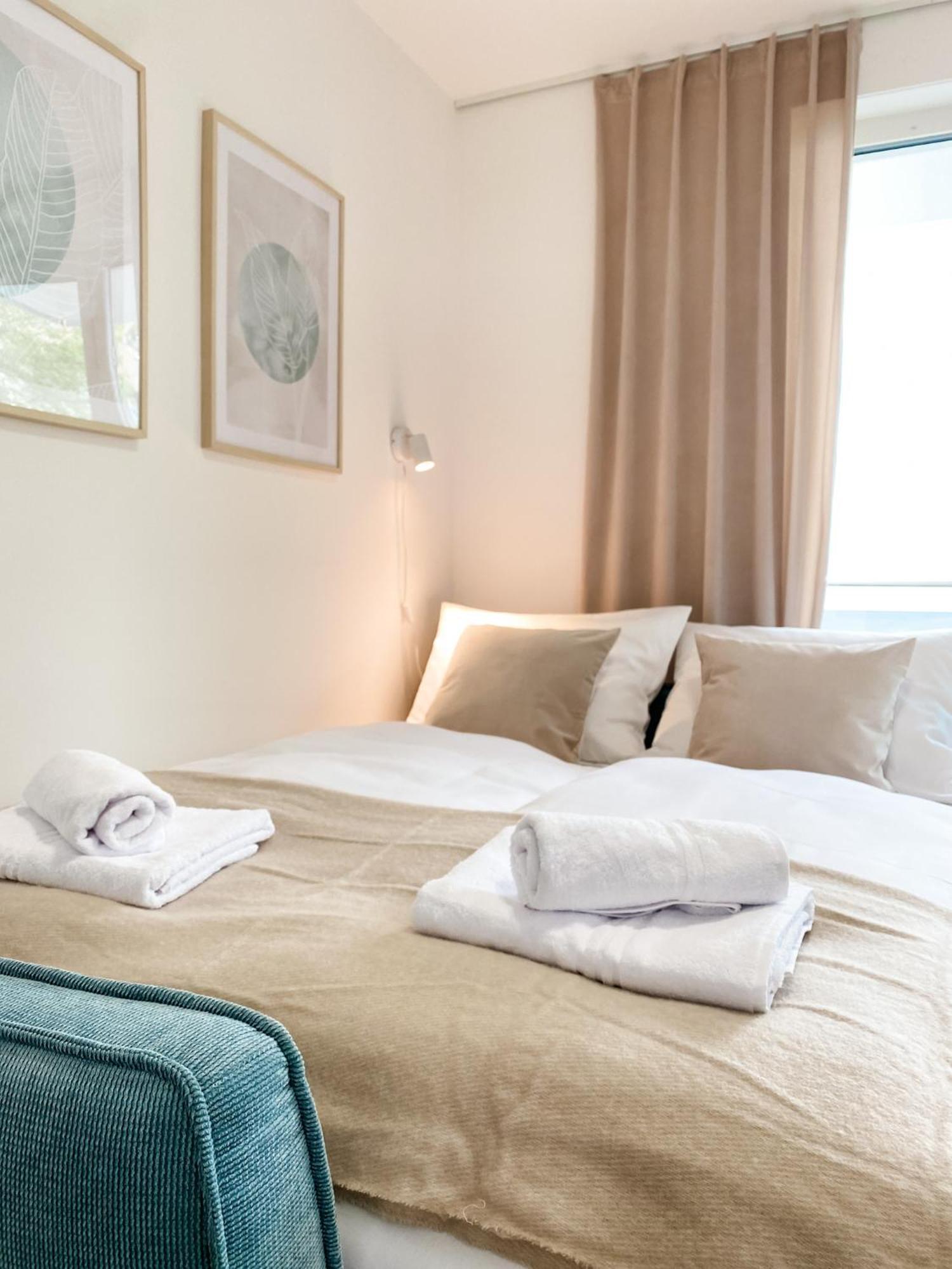Deluxe Apartment In Bielefeld City Mit Parkplatz Und Balkon Екстер'єр фото
